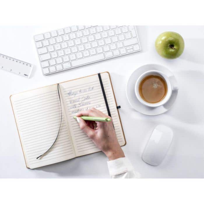 Wheat-Cycled wheat straw pen