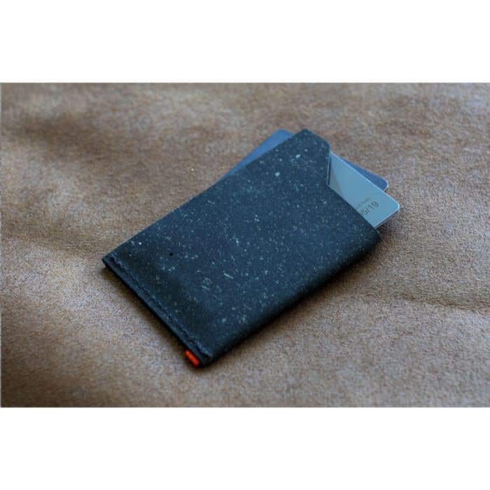 Recycled Leather Cardholder porte-cartes