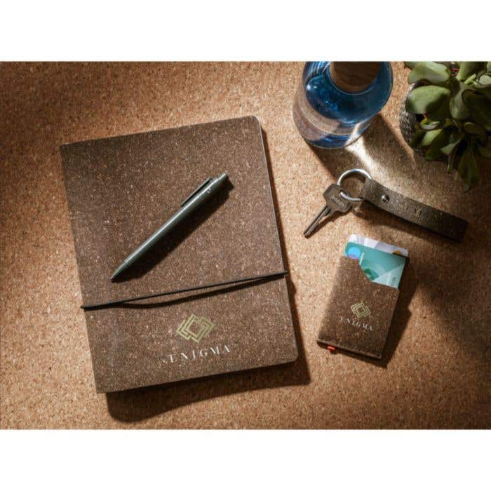 Recycled Leather Cardholder porte-cartes