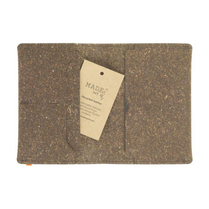 Recycled Leather Passport Holder étui à passeport